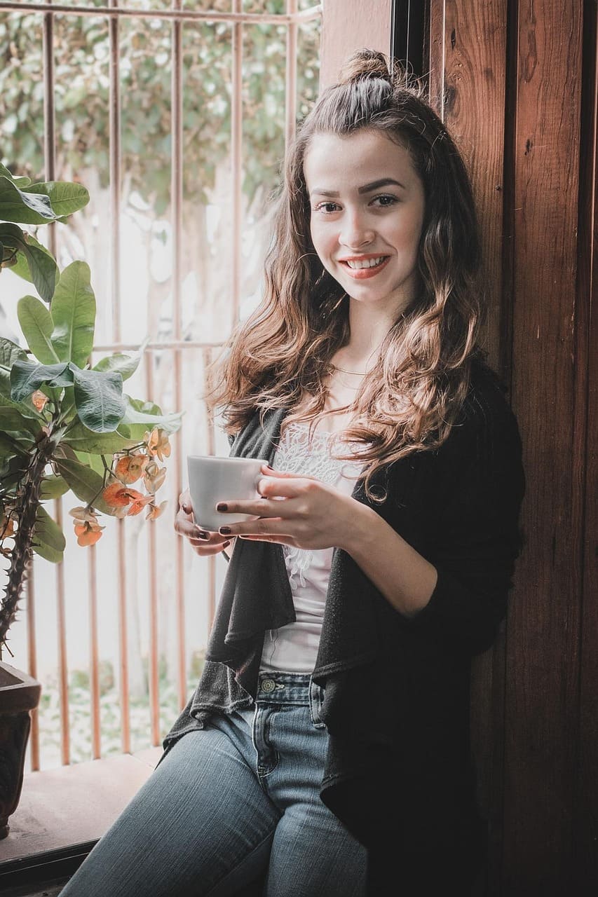 Sofía Mendoza - Especialista en Logística de Exportación Cafetera